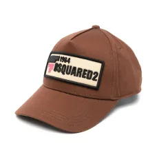 Кепка с нашивкой-логотипом