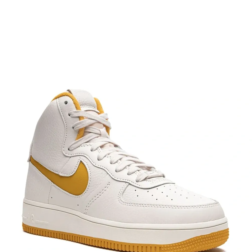 Кроссовки Air Force 1 High Sculpt