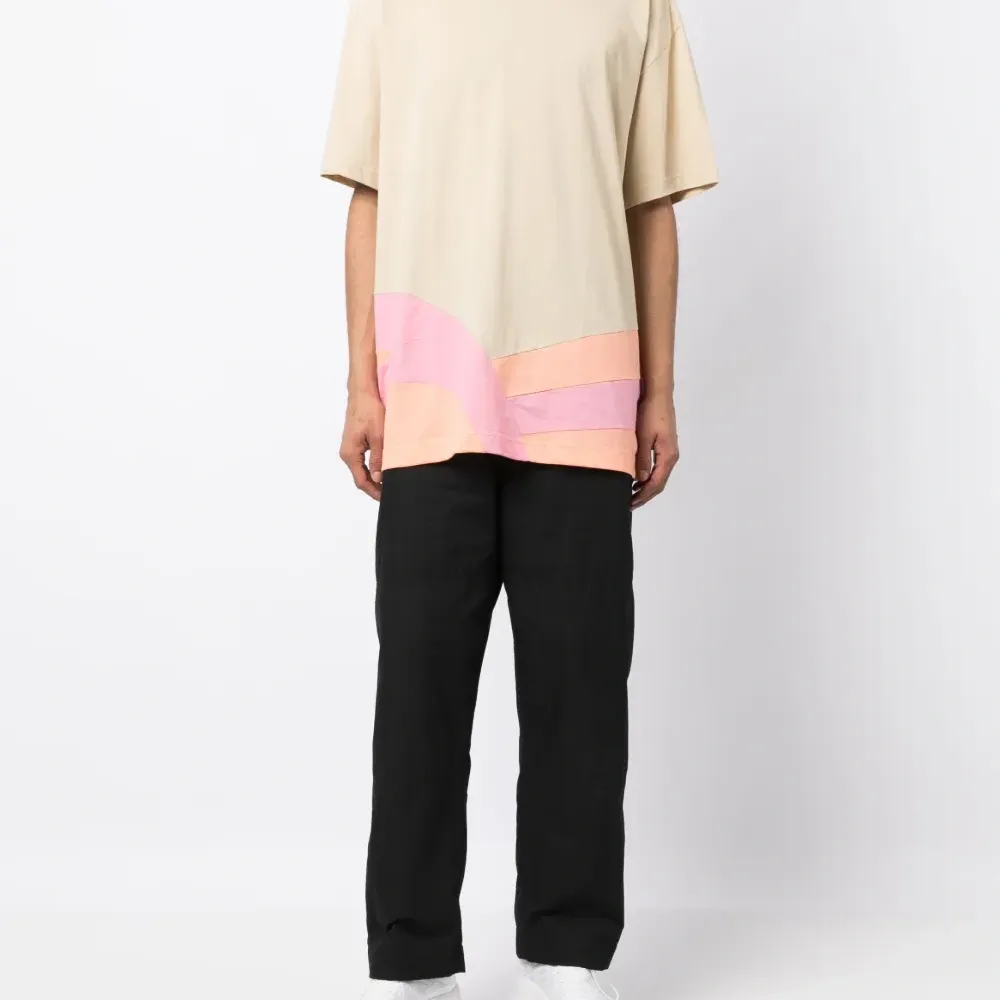 Футболка с графичным принтом