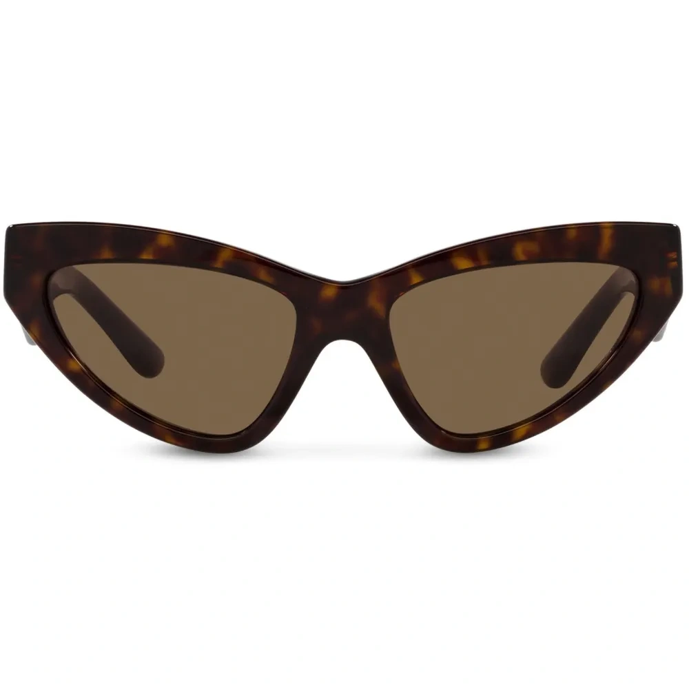 Солнцезащитные очки DG Crossed в оправе 'кошачий глаз' Солнцезащитные очки DG Crossed в оправе 'кошачий глаз'