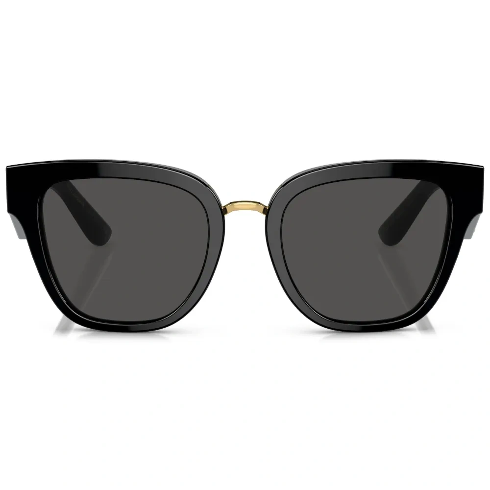 Солнцезащитные очки в квадратной оправе