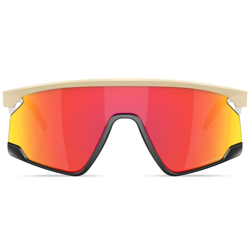 Солнцезащитные очки BXTR в массивной оправе