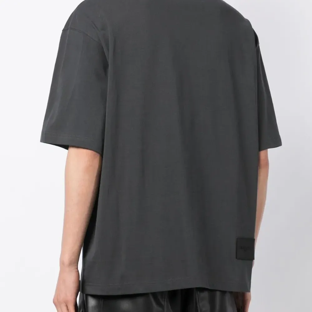 Футболка с логотипом