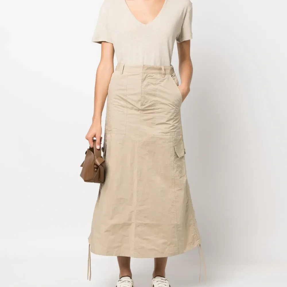 Меланжевая футболка с V-образным вырезом