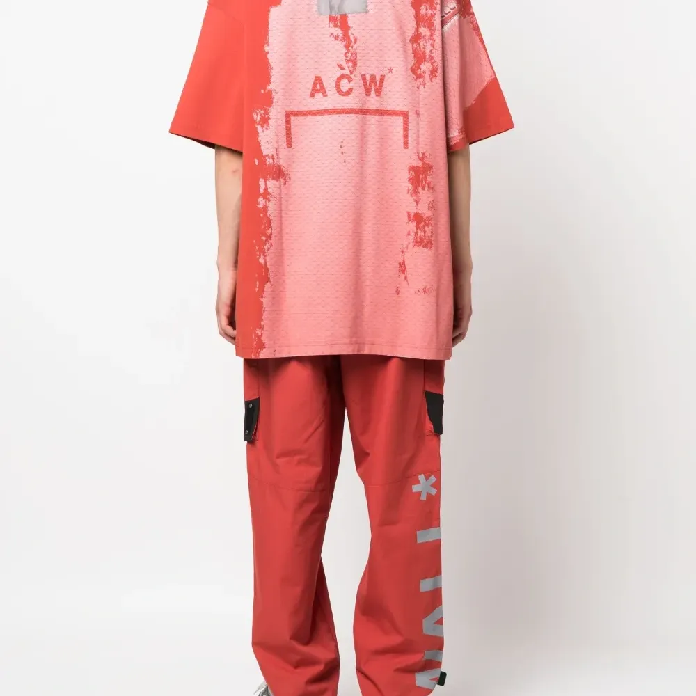 Футболка с принтом