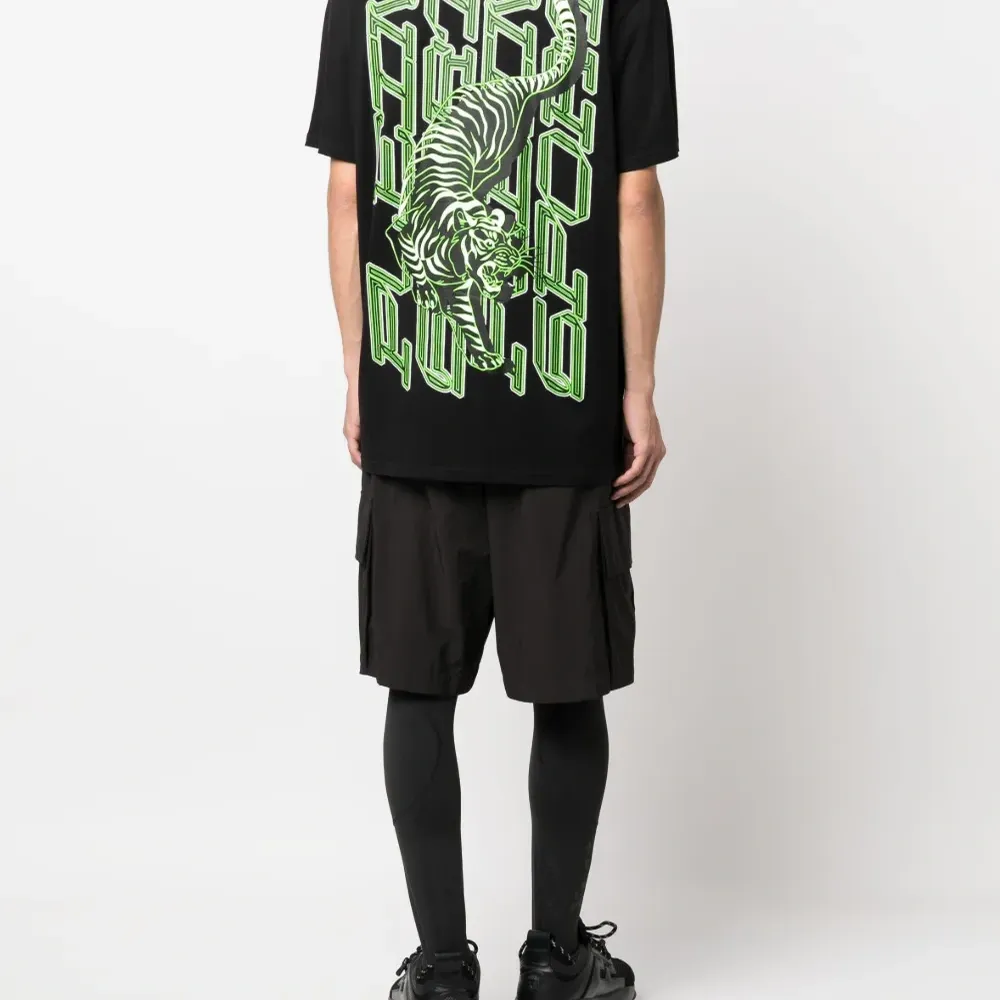 Футболка с принтом