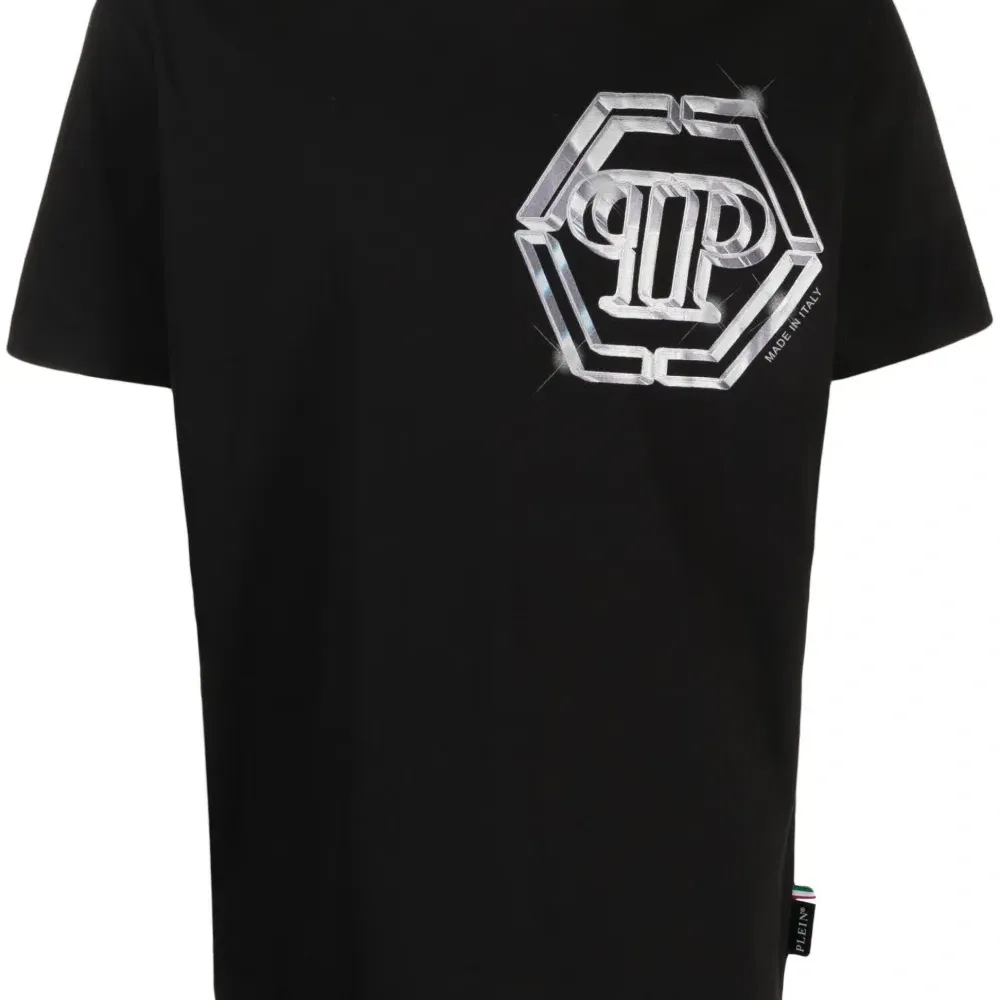 Футболка с логотипом