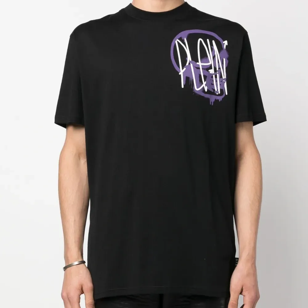 Футболка с графичным принтом