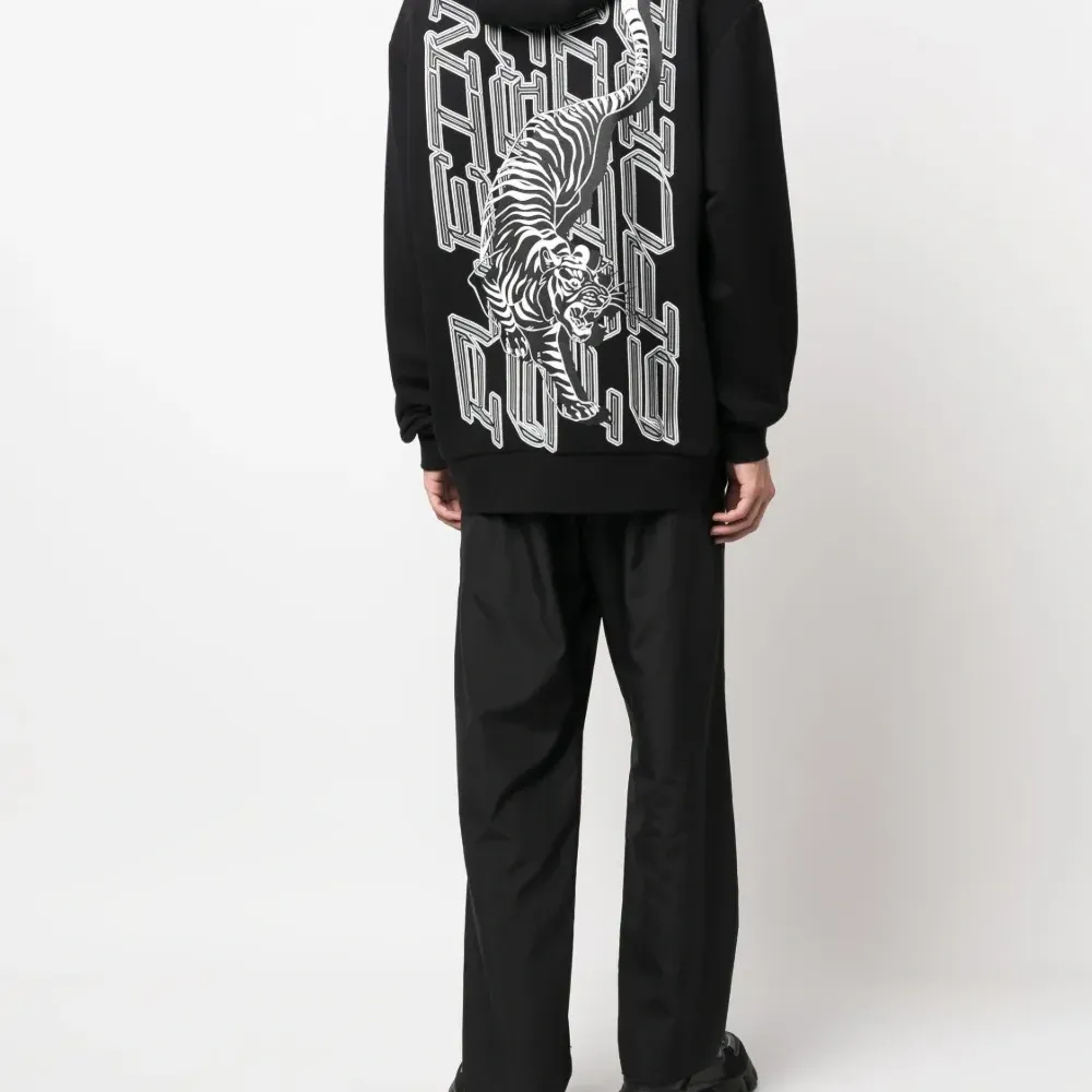 Худи Tiger с логотипом