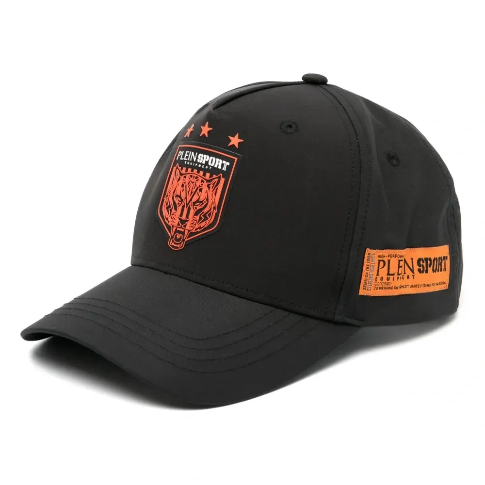 Кепка с нашивкой-логотипом Кепка с нашивкой-логотипом