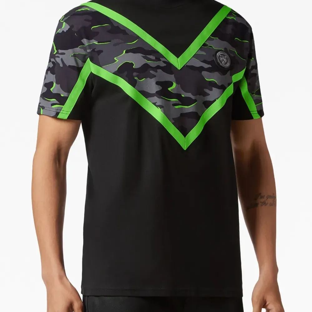 Футболка SS Neon Amazon Edition с камуфляжным принтом