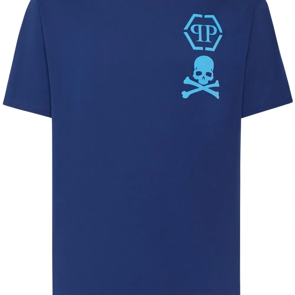 Футболка с логотипом