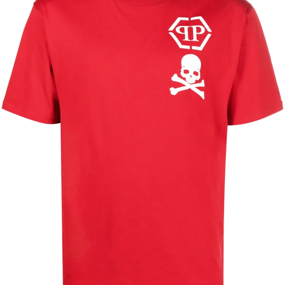 Футболка с логотипом