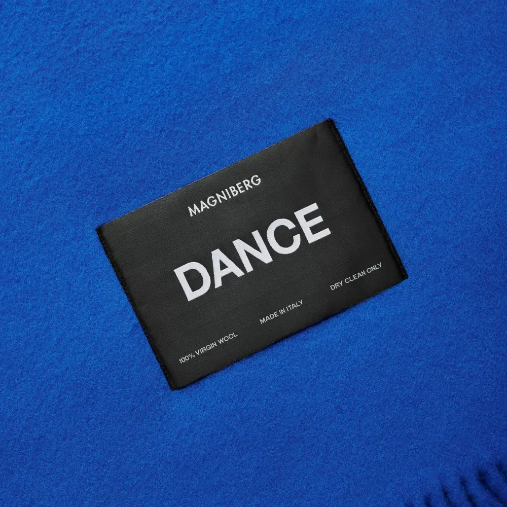 Одеяло из вирджинской шерсти с нашивкой-логотипом