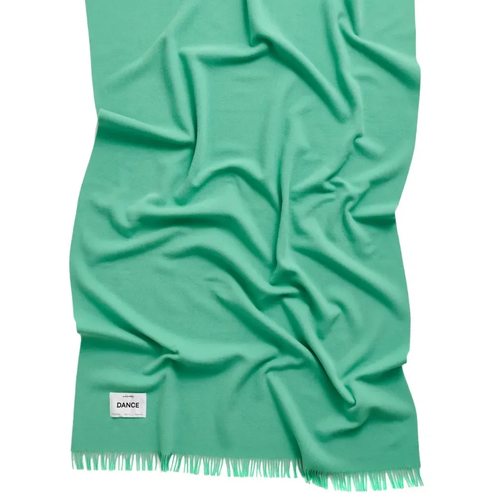 Одеяло из вирджинской шерсти с нашивкой-логотипом