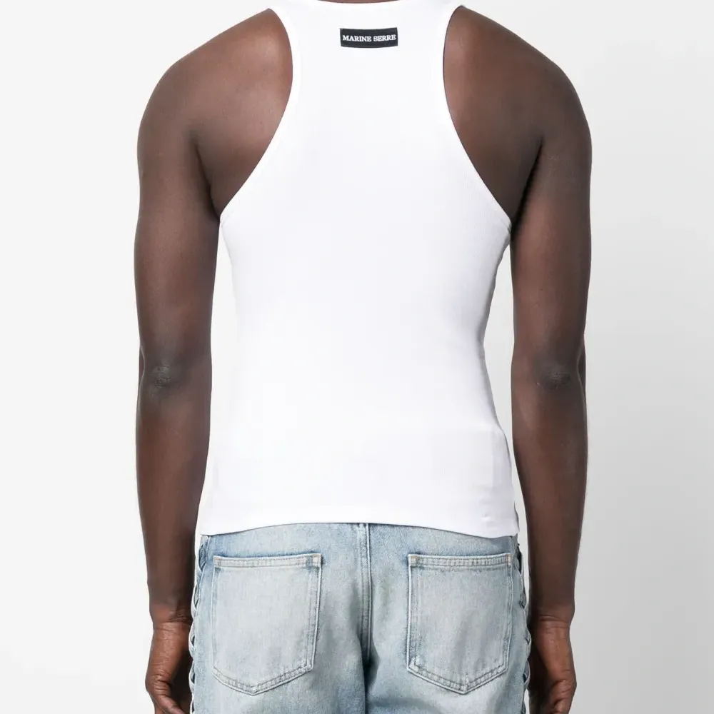 Топ с вышивкой