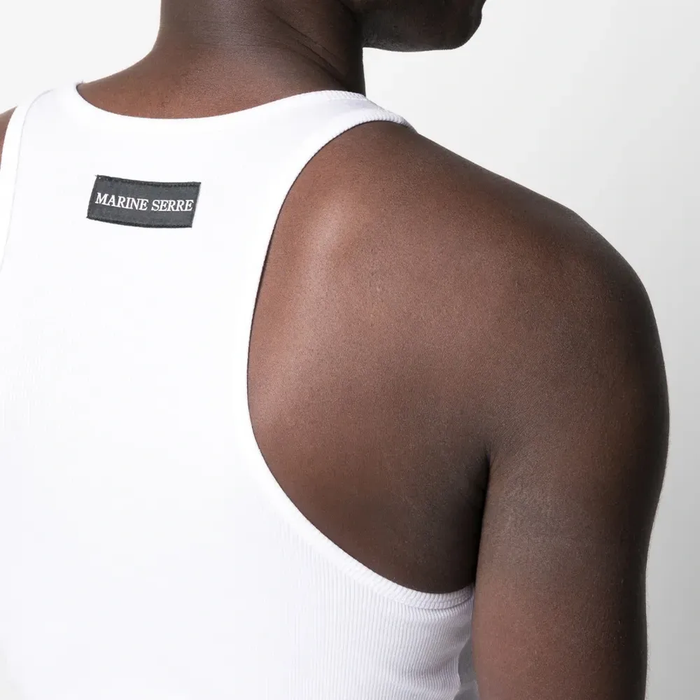 Топ с вышивкой