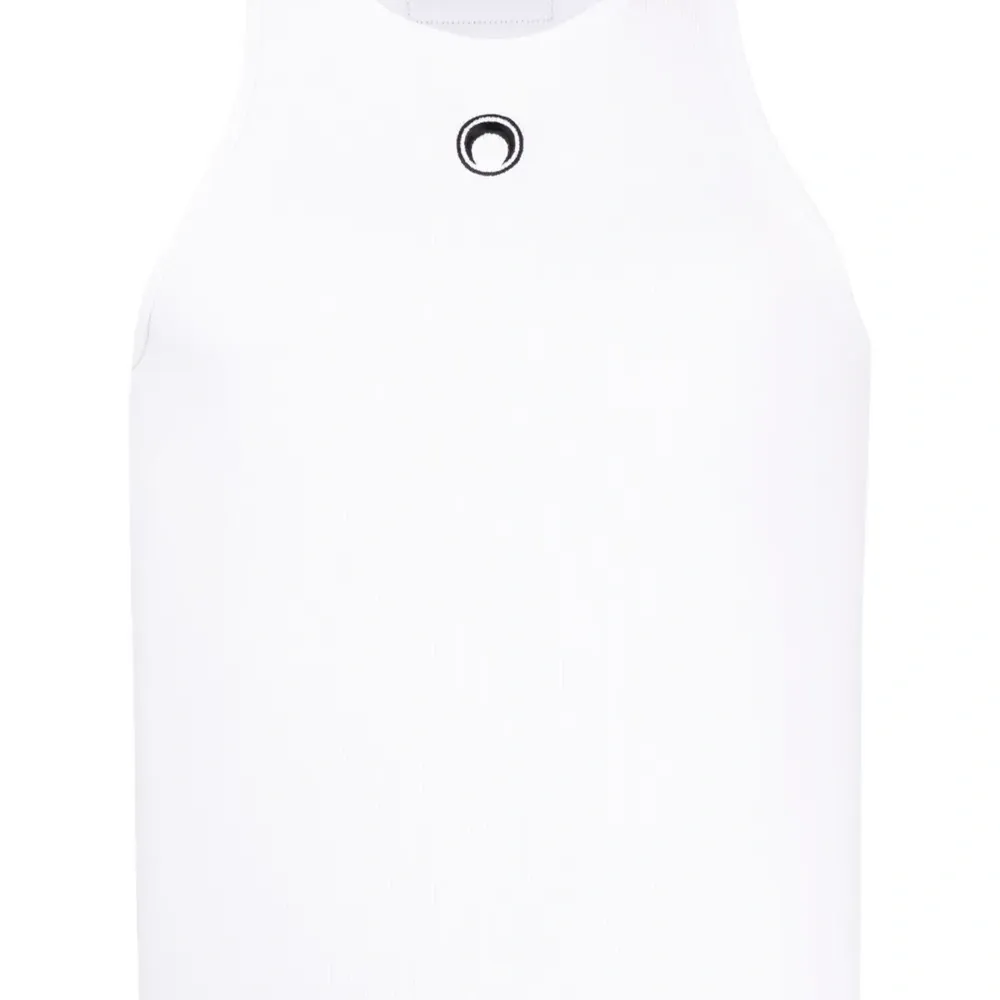 Топ с вышивкой