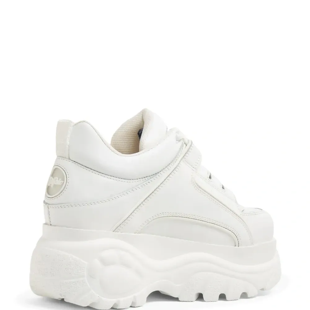 Массивные кроссовки Classic Low