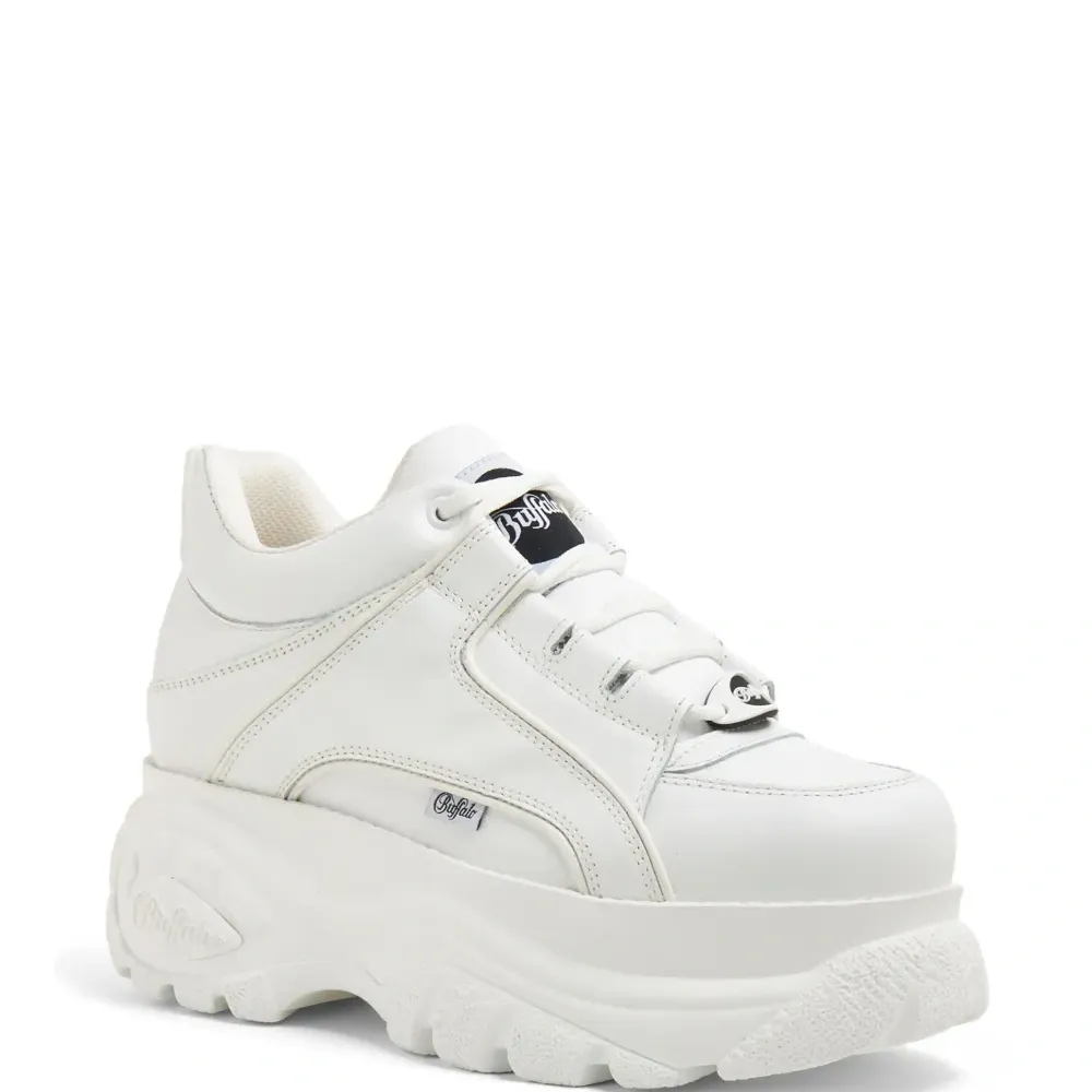 Массивные кроссовки Classic Low