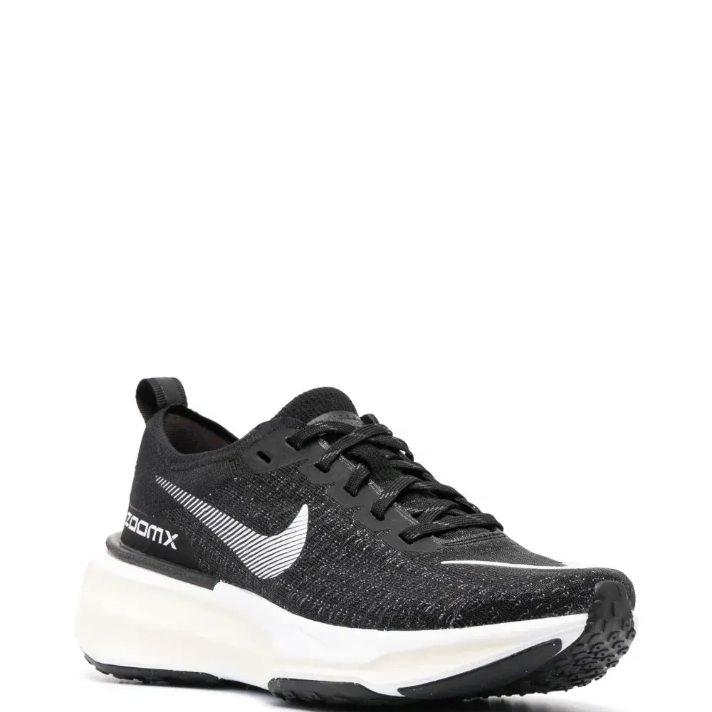 Кроссовки Invincible 3