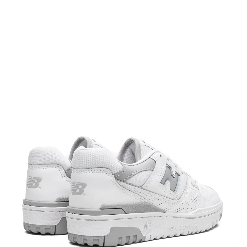 Кроссовки 550