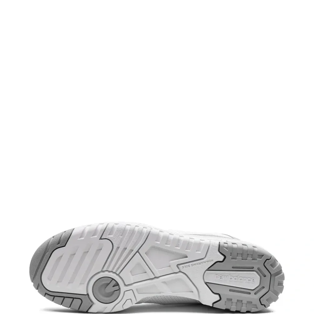 Кроссовки 550