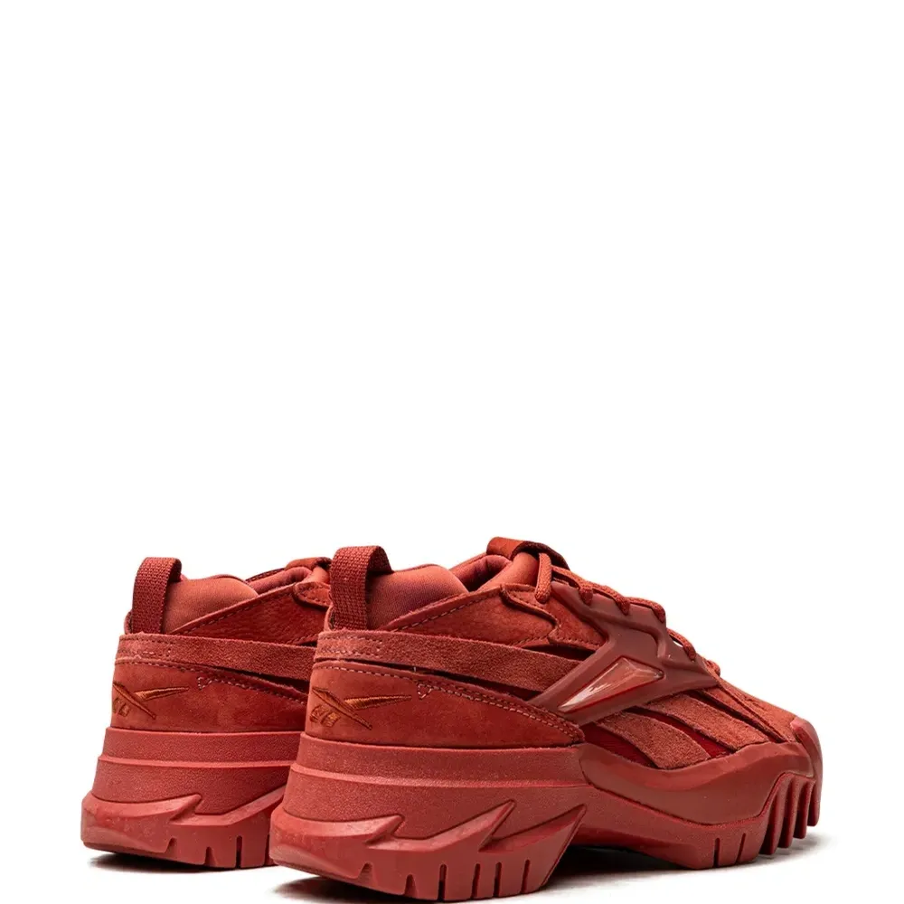 Кроссовки Club C V2 из коллаборации с Cardi B