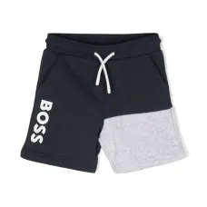 Шорты в технике пэчворк с логотипом