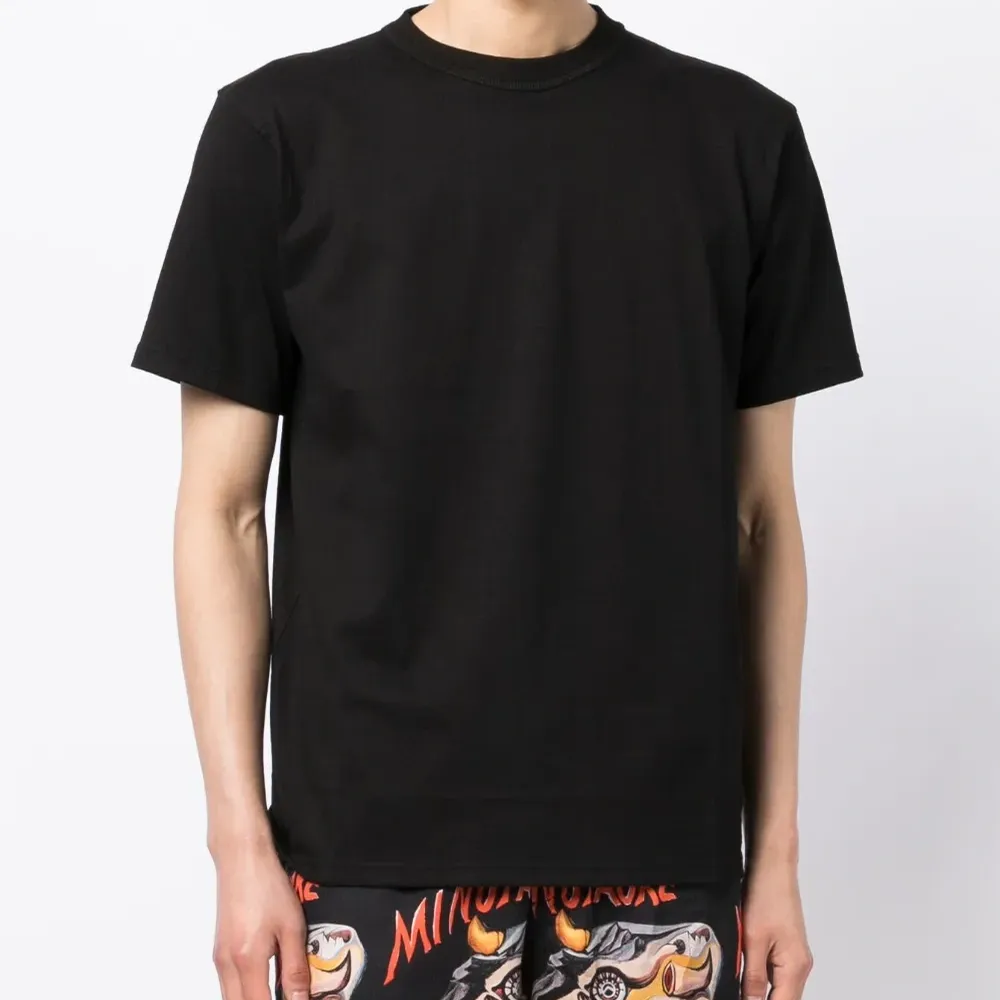 Футболка Above Snakes