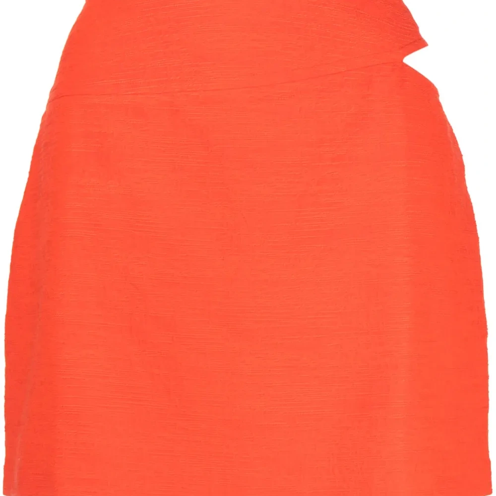 Юбка с вырезами