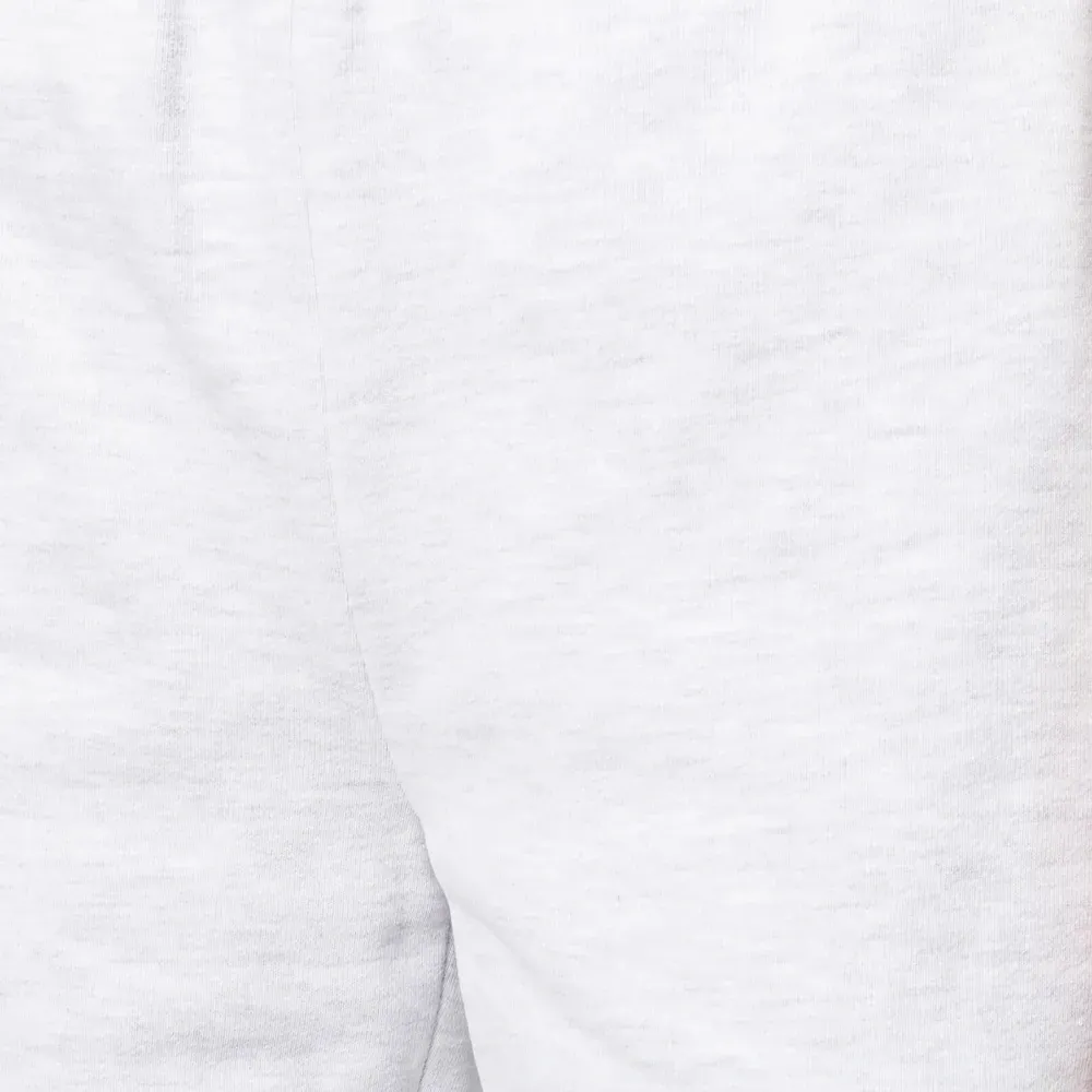 Спортивные шорты