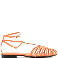 Сандалии с ремешками