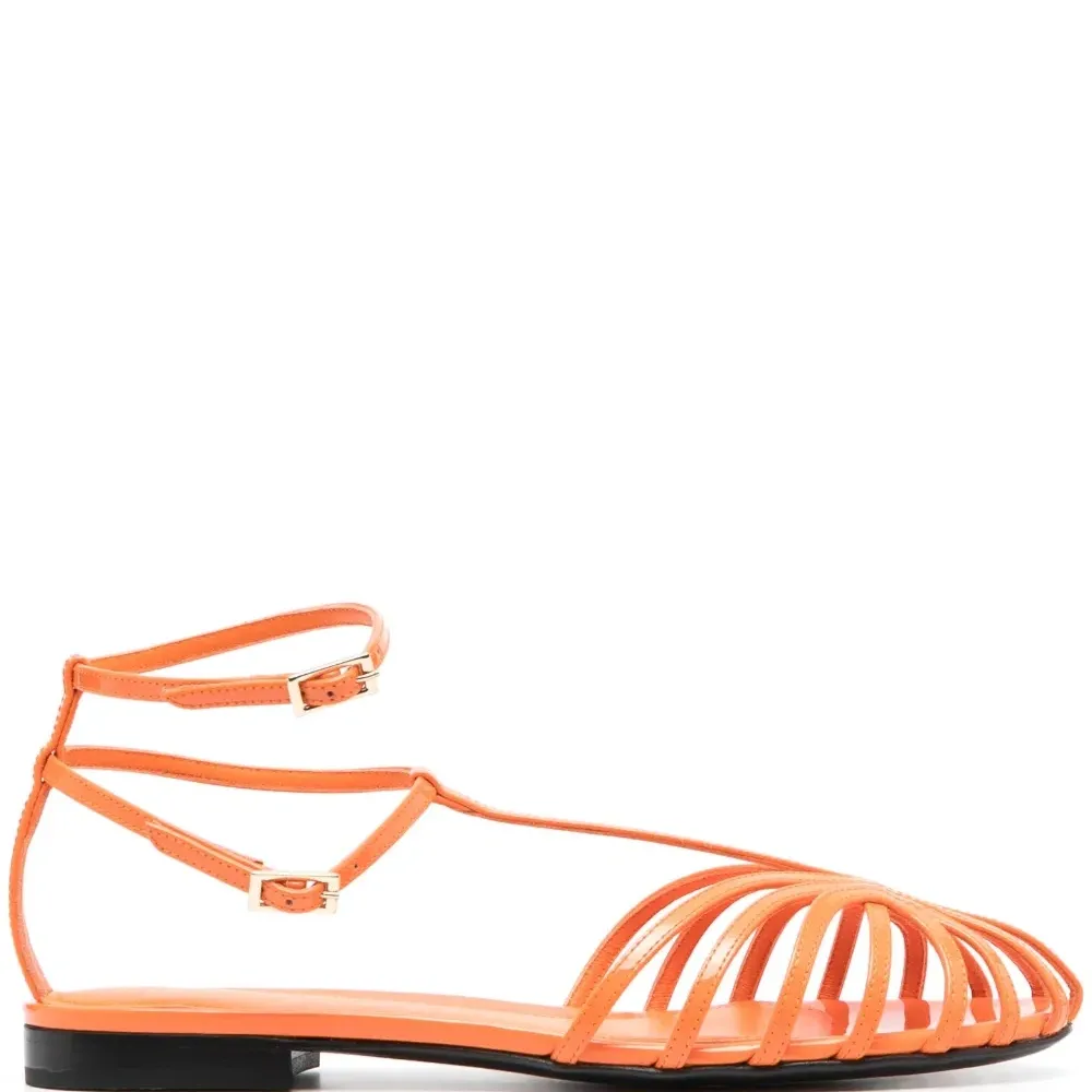 Сандалии с ремешками