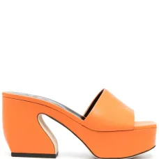 Мюли на скульптурном каблуке