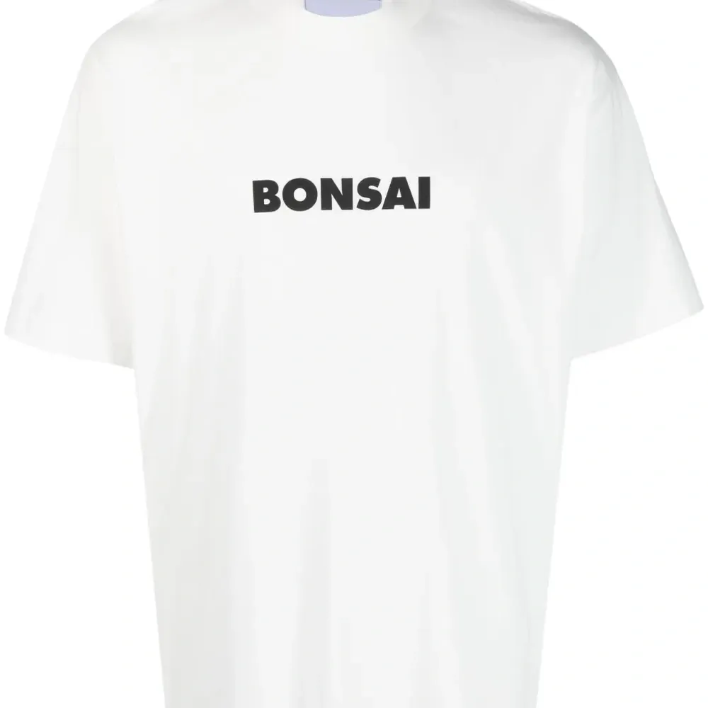 Футболка с логотипом