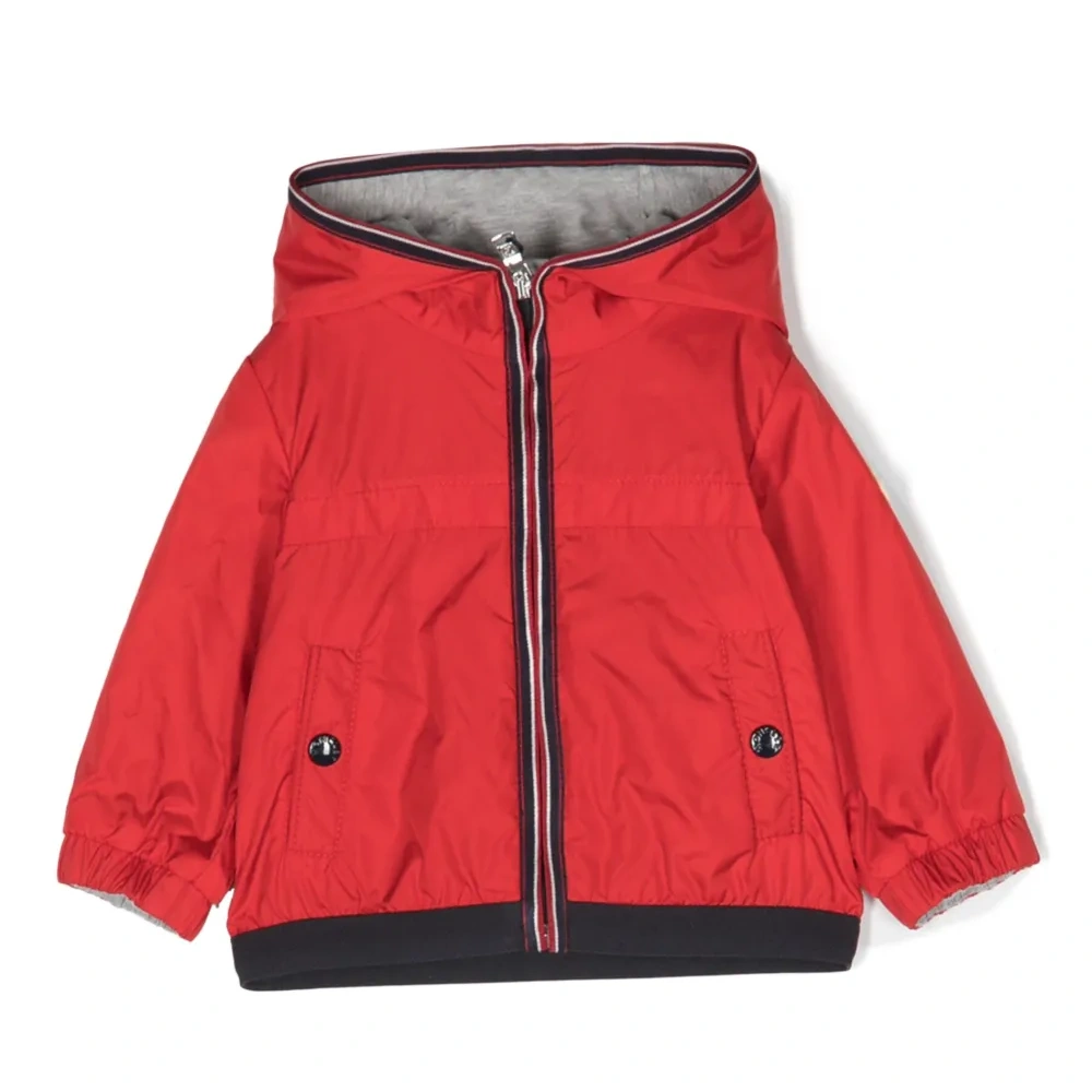 Куртка с капюшоном и полосками