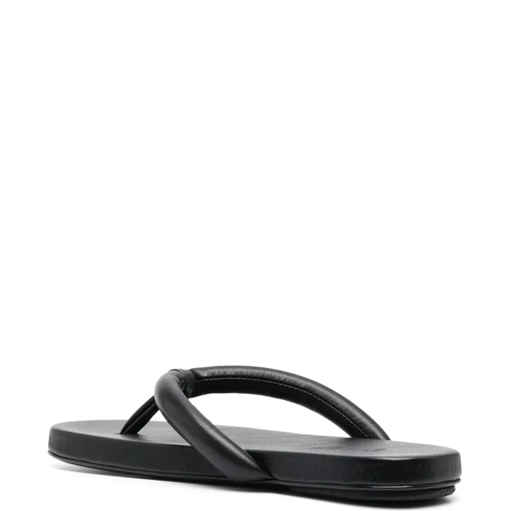 Однотонные шлепанцы