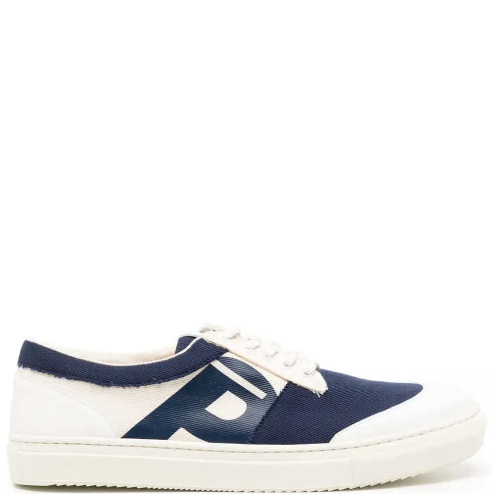 Кроссовки с логотипом