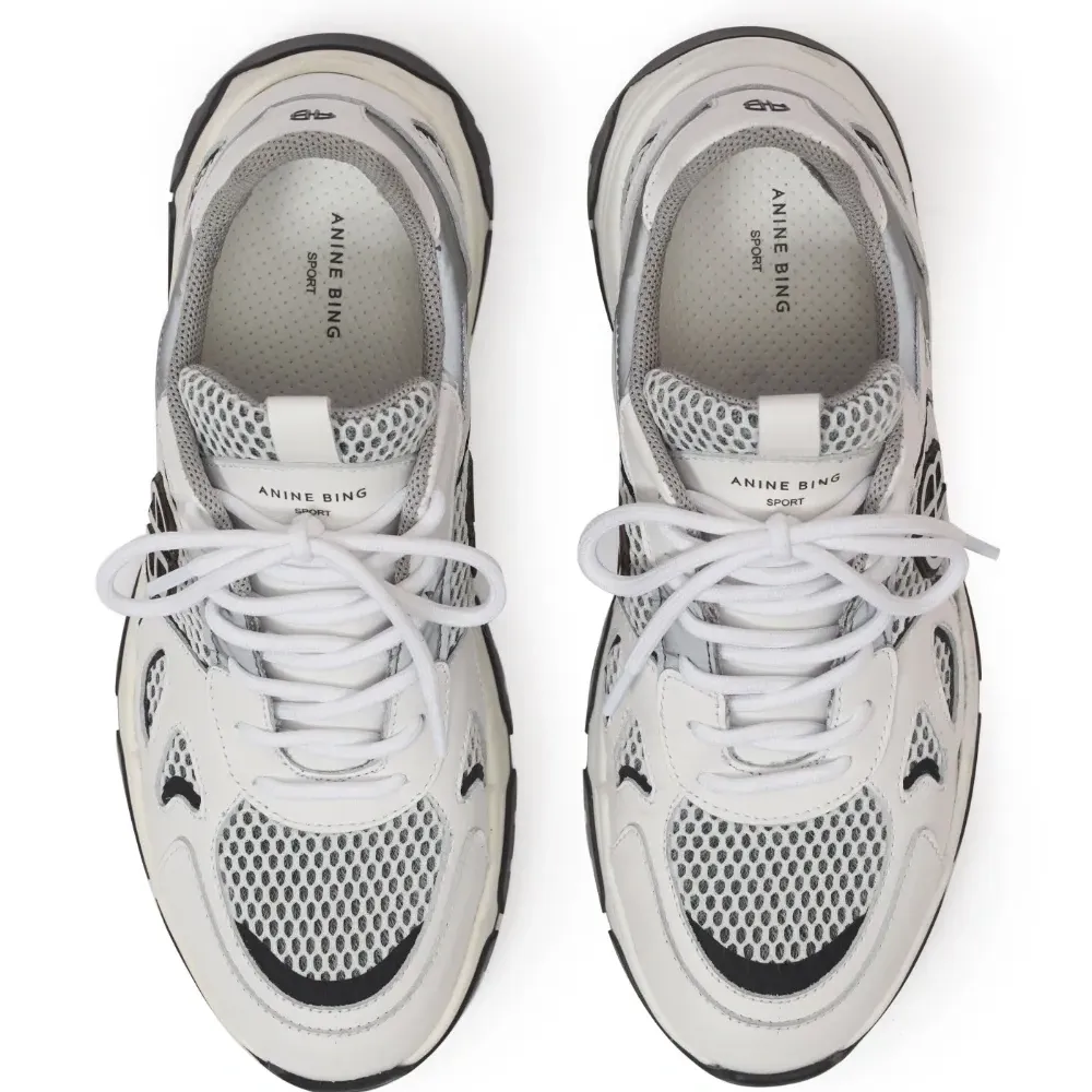 Кроссовки Brody