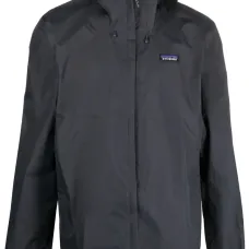 Куртка на молнии с капюшоном