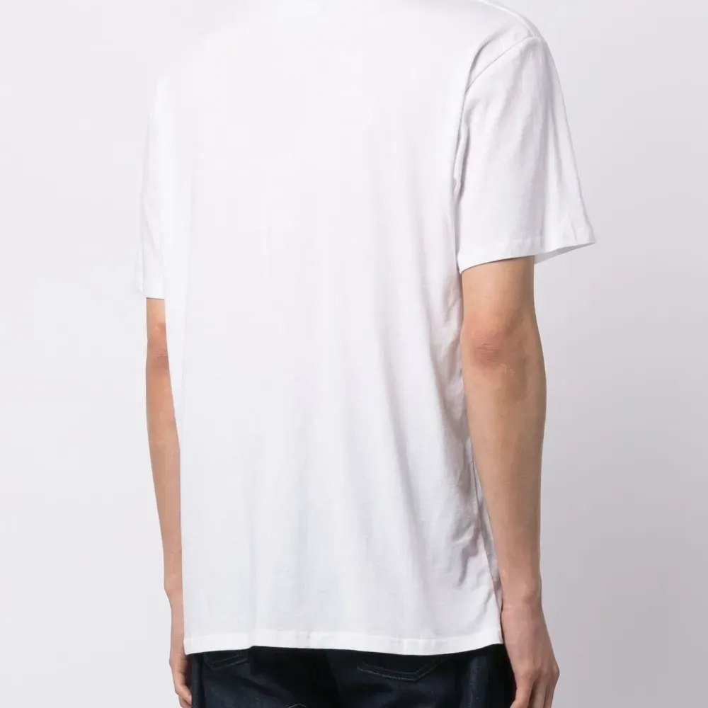 Футболка с логотипом