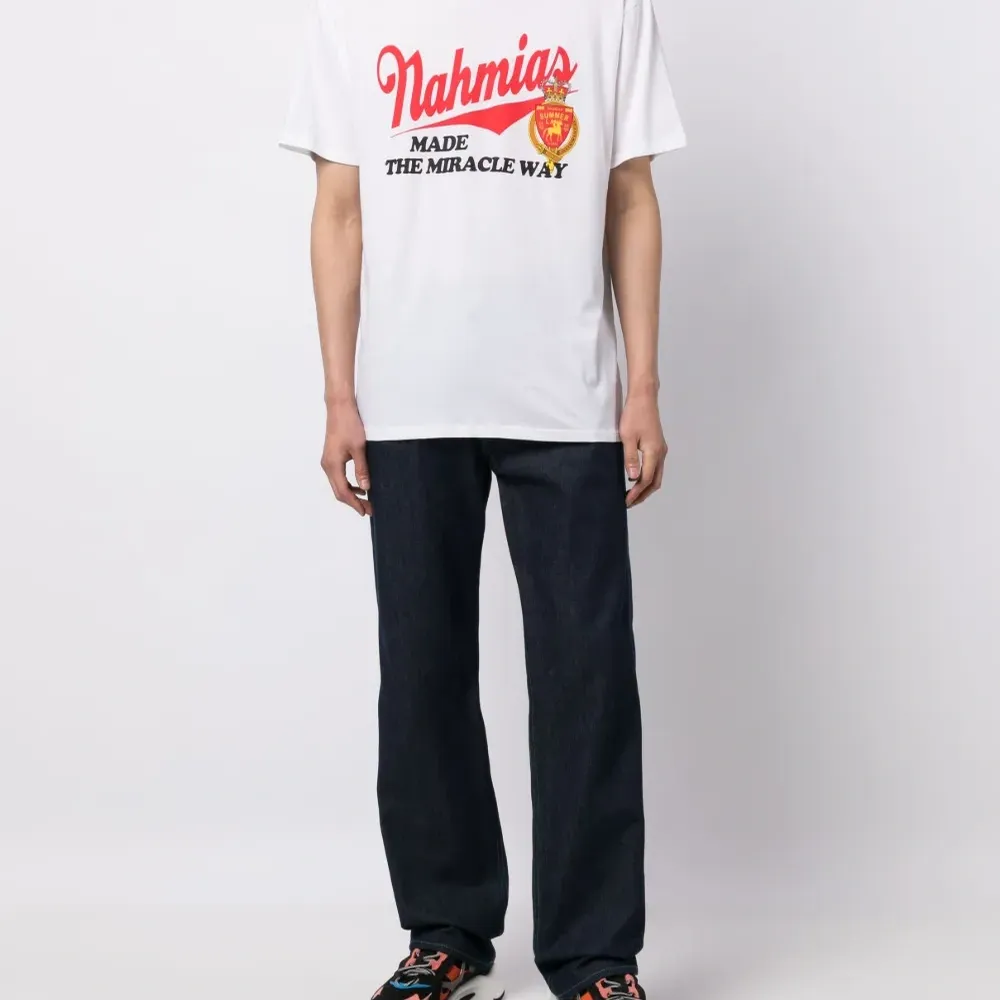 Футболка с логотипом