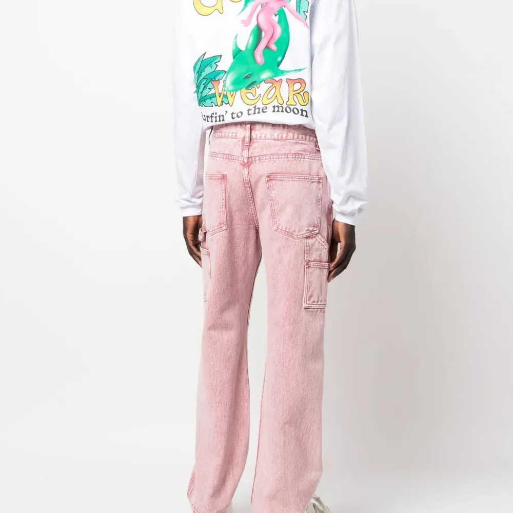 Футболка Surfing Wirdo с графичным принтом