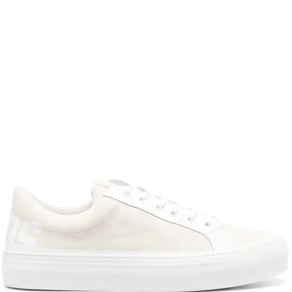 Кеды с монограммой