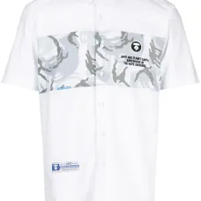 Рубашка с нашивкой-логотипом