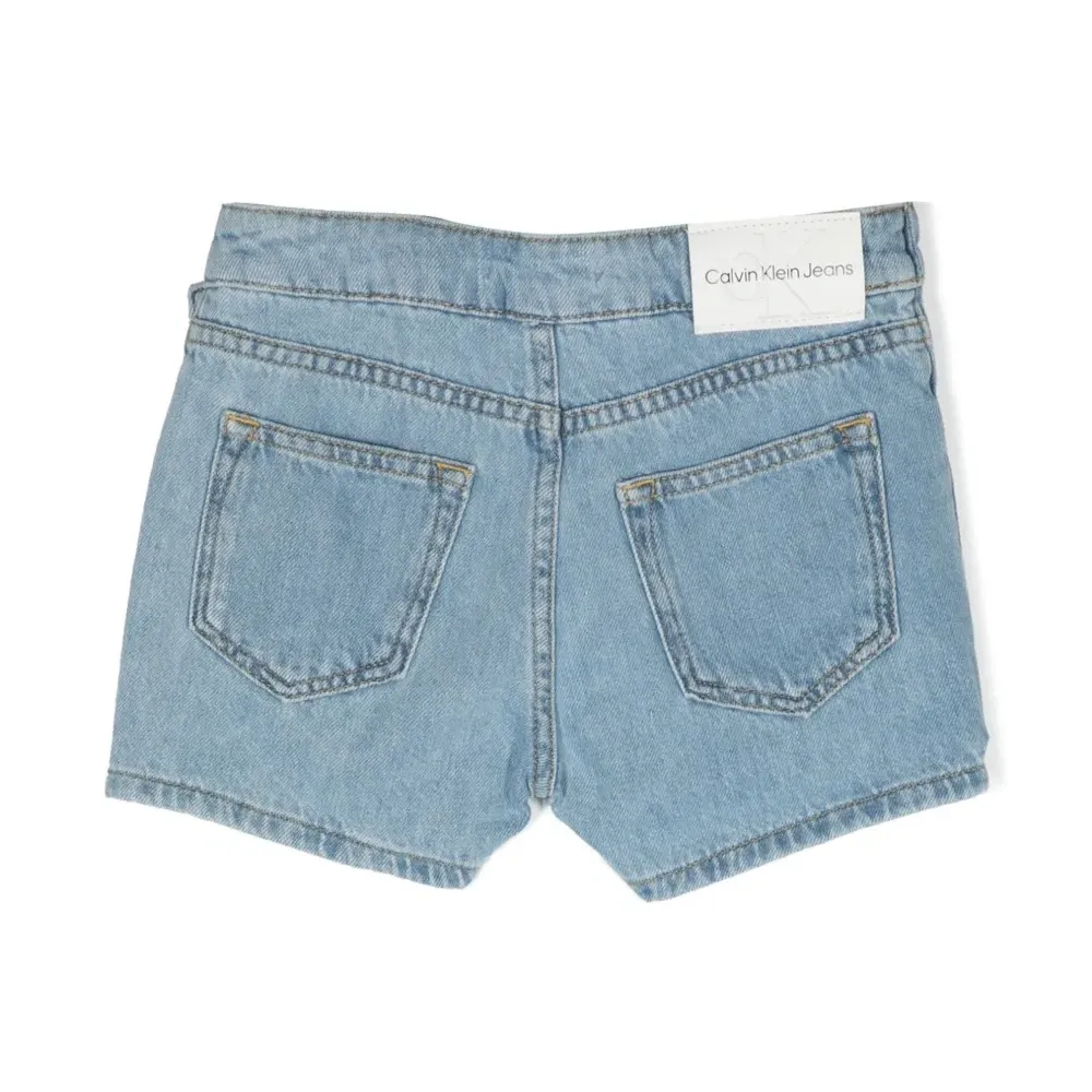 Джинсовые шорты с вышитым логотипом