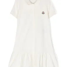 Платье с воротником поло и нашивкой-логотипом
