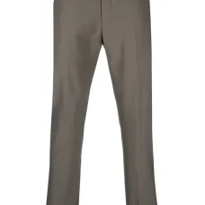 Узкие брюки строгого кроя