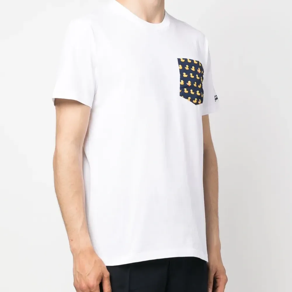 Футболка с карманом и принтом